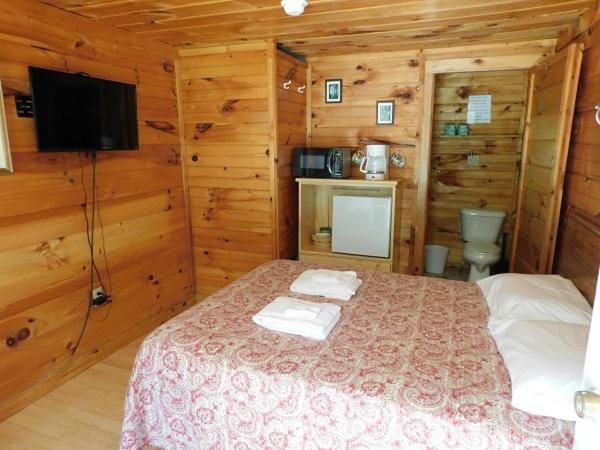 Pine Crest Motel & Cabins Barton Екстер'єр фото