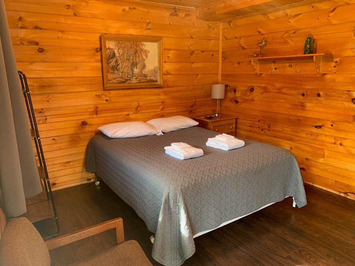 Pine Crest Motel & Cabins Barton Екстер'єр фото